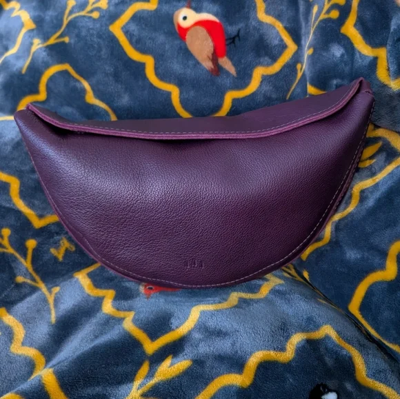 Portland Leather Plum Large Koala - Picture 1 of 4